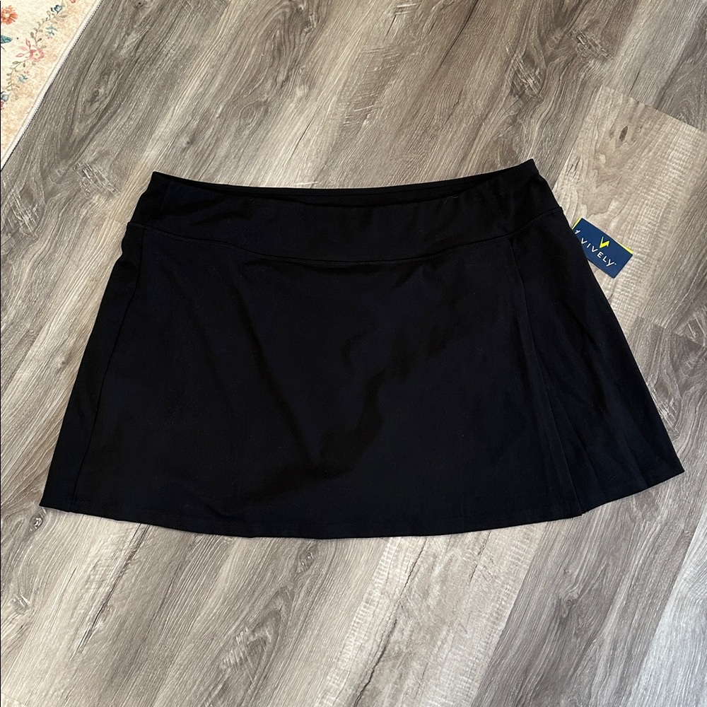 NWT 3x Skort Vively Black NEW